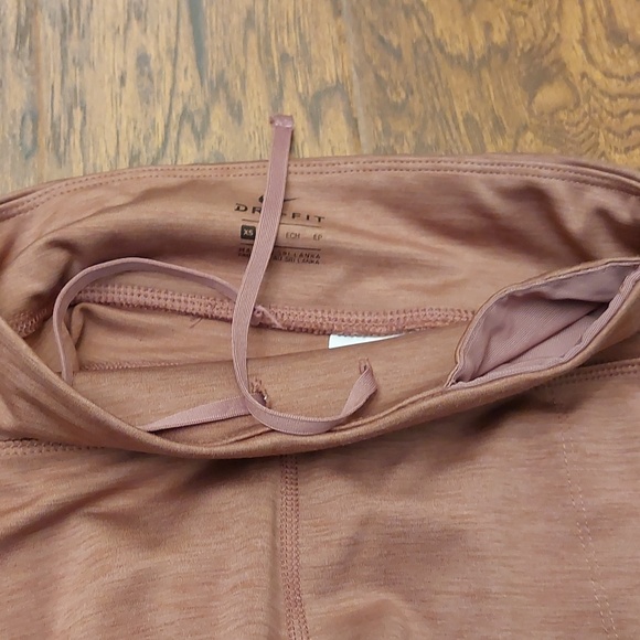 Nike Dri-fit pants - Picture 6 of 6